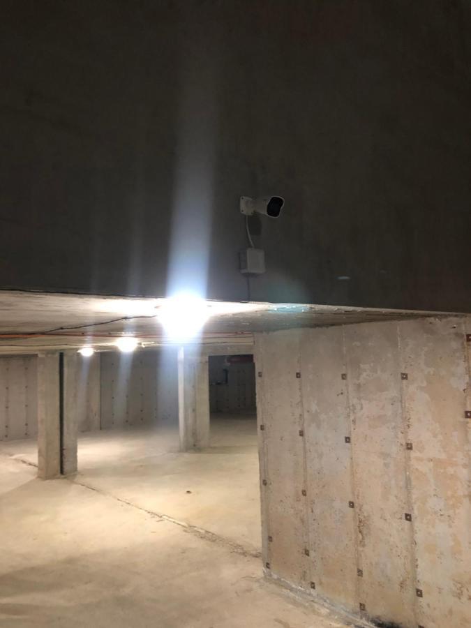 פזרג'יק Luxury Apartment 1 Free Underground Parking מראה חיצוני תמונה